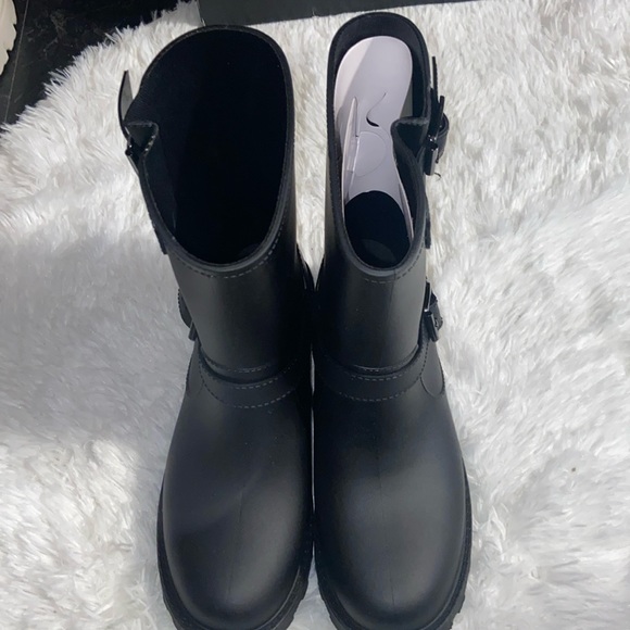 FINAL -NEW NINE WEST Rain Boots Size 9 - Picture 5 of 6